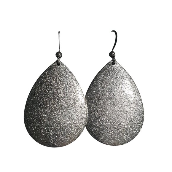 Silver Tone Teardrop Dangle Earrings Glitter Finish Casual Work Mom Gift Boho - Picture 2 of 4